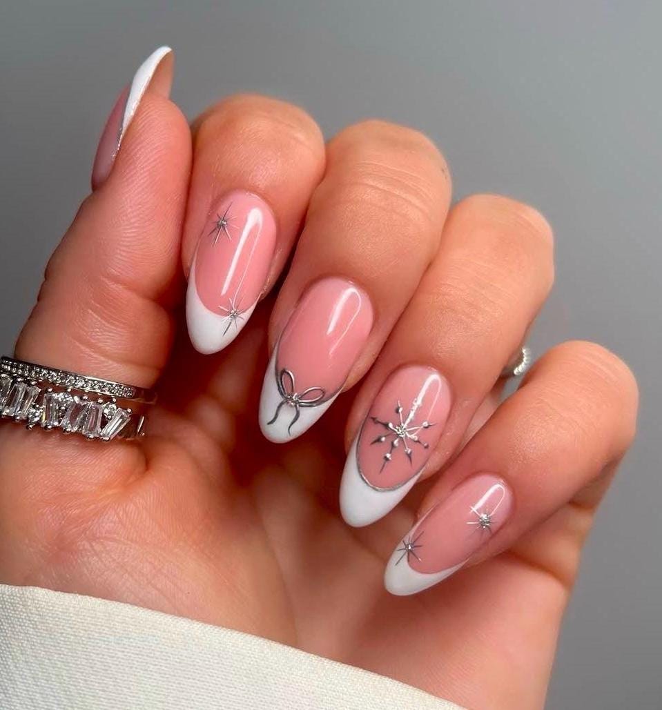 Handmade Press On Nails: Glue Ons, Gel, Almond Round Short, Xmas Winter Christmas