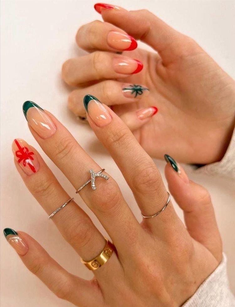 Handmade Press On Nails: Glue Ons, Gel, Almond Round Short, Xmas Winter Christmas