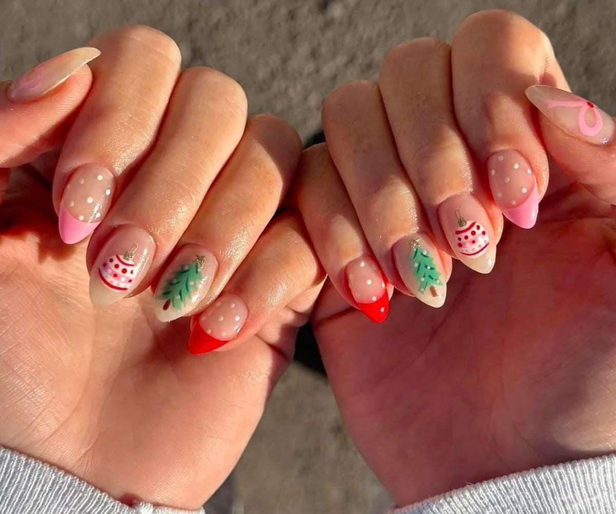 Handmade Press On Nails: Glue Ons, Gel, Almond Round Short, Xmas Winter Christmas