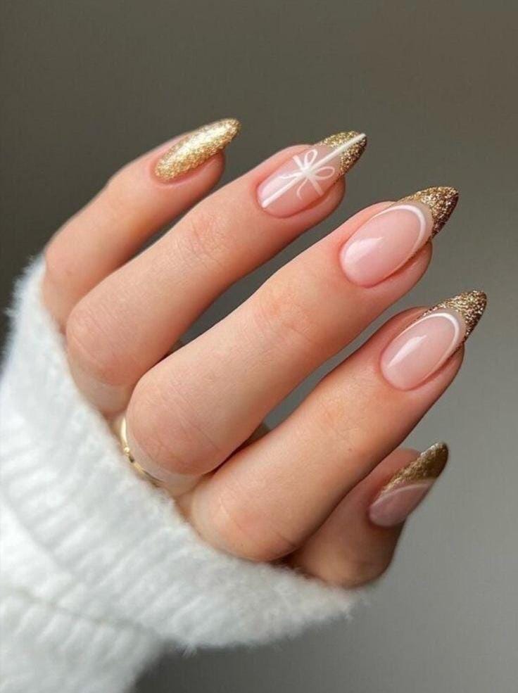 Handmade Press On Nails: Glue Ons, Gel, Almond Round Short, Xmas Winter Christmas