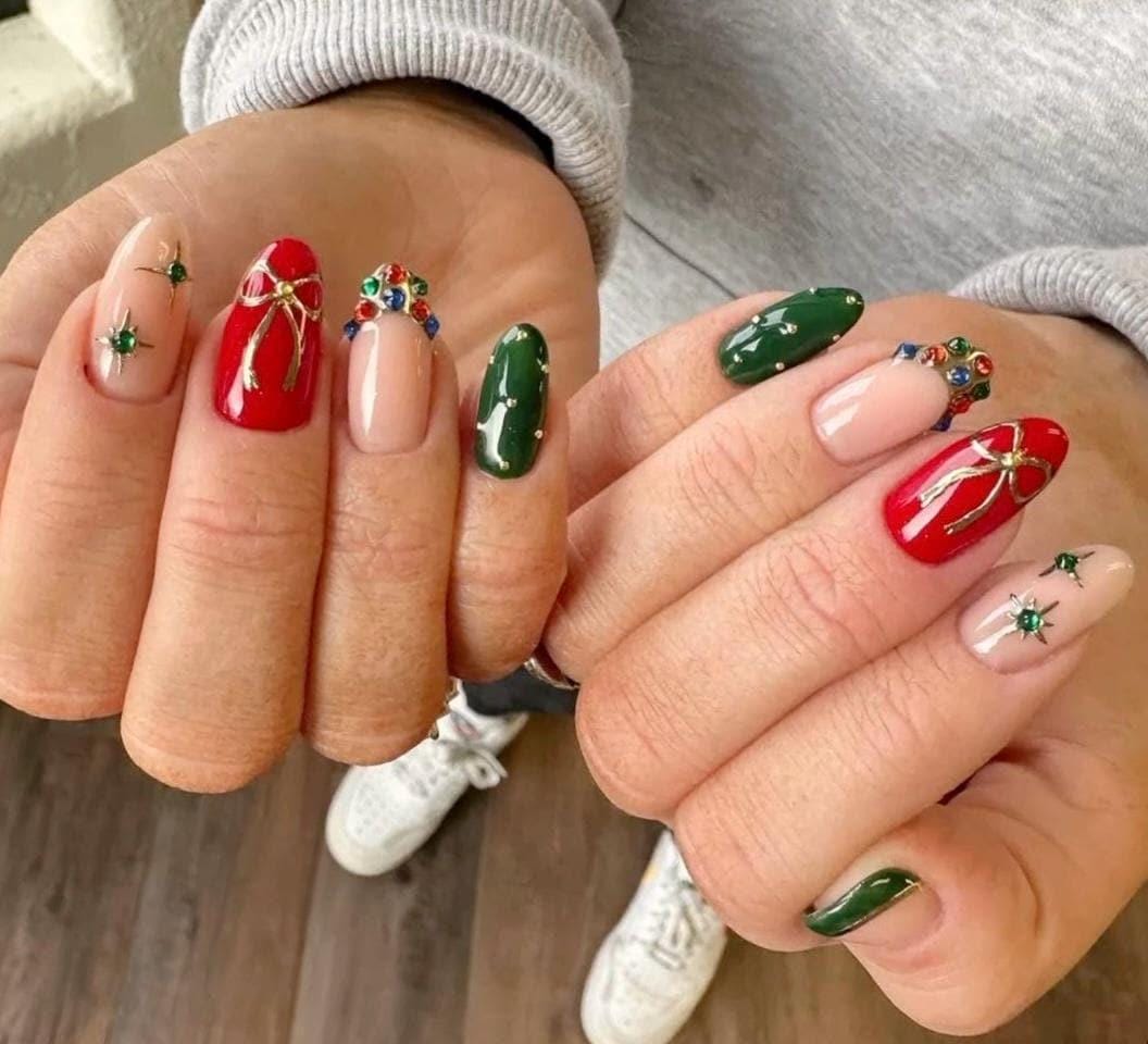 Handmade Press On Nails: Glue Ons, Gel, Almond Round Short, Xmas Winter Christmas