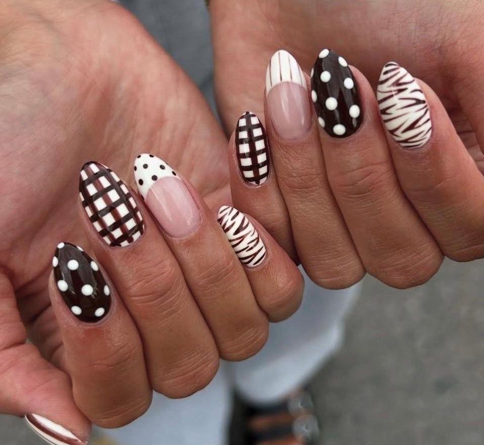 Handmade Press On Nails: Luxury, Almond Round Short, Hand Painted Custom, Gel