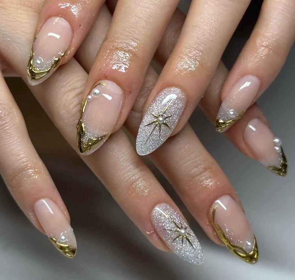 Handmade Press On Nails: Glue Ons, Gel, Almond Round Short, Xmas Winter Christmas