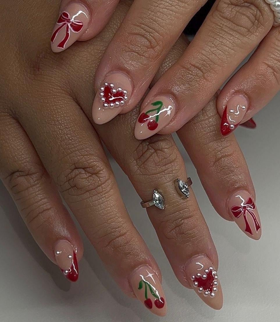 Handmade Press On Nails: Luxury, Almond Round Short, Hand Painted Custom, Valentines