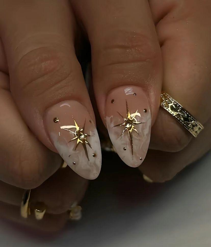 Handmade Press On Nails: Luxury, Almond Round Short, Hand Painted Custom, Valentines