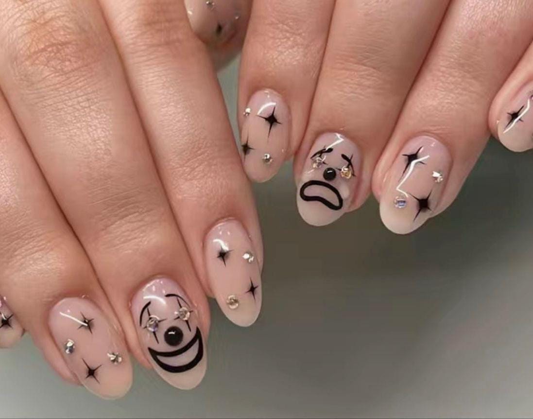 Premium Press On Nails: Custom Salon Quality, Handpainted, Trendy, Press Ons, Fall Autumn September October, Halloween Cute