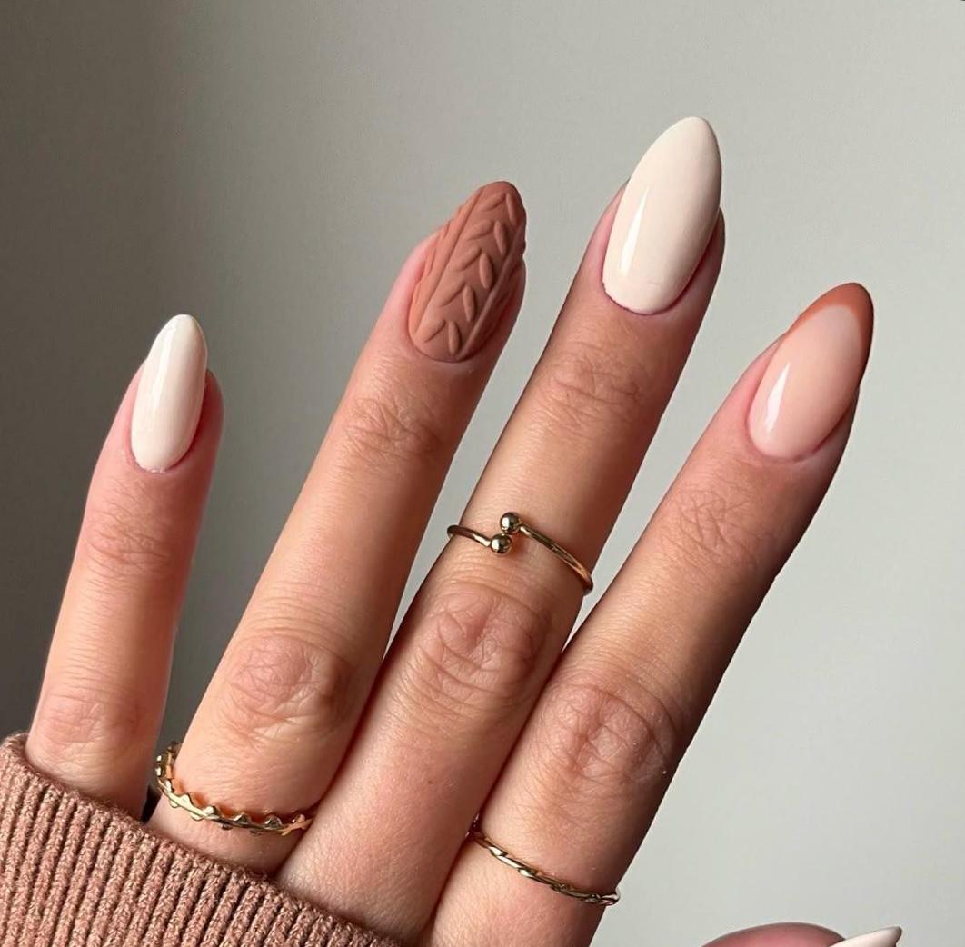Premium Press On Nails: Custom Salon Quality, Handpainted, Trendy, Press Ons, Glue On, Fall Autumn, August October, Cozy Sweater Matte 3D