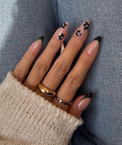 Premium Press On Nails: Custom Salon Quality, Handpainted, Trendy, Press Ons, Fall Autumn August October, Halloween, Fun, Cute Black Flowers