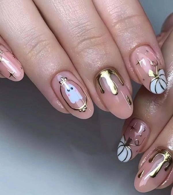 Premium Press On Nails: Custom Salon Quality, Handpainted, Trendy, Press Ons, Fall Autumn August October, Halloween Ghost, Gold Chrome